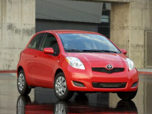 Toyota Yaris (XP90) Хэтчбек 3 дв. 01.2009 - 08.2011