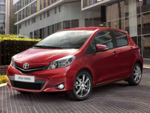 Toyota Yaris (XP130) Хэтчбек 5 дв., Гибрид 12.2010 - 06.2014