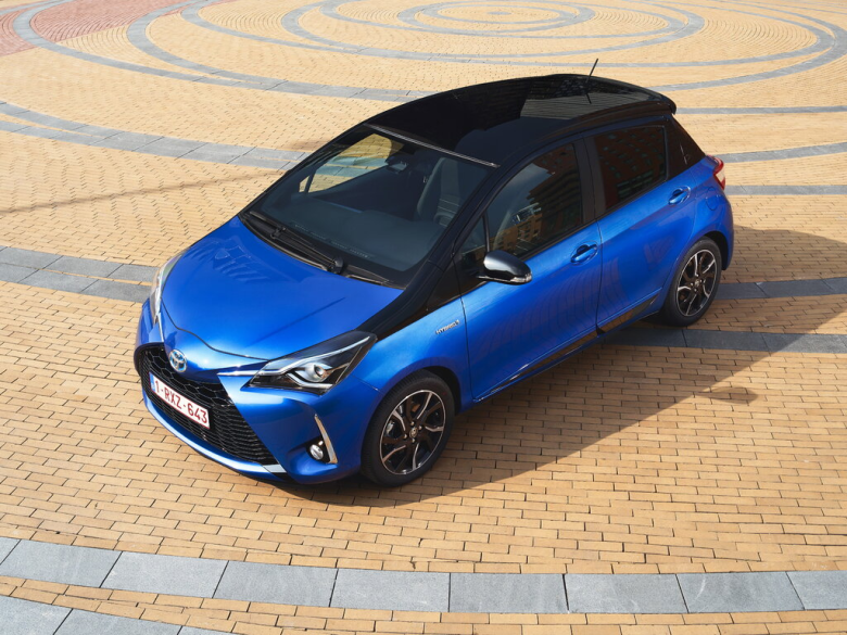 TOYOTA Yaris Yaris 3 поколение, 2-й рестайлинг Хэтчбек 5 дв., Гибрид, KSP130, NHP130, NSP131