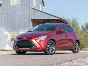 Toyota Yaris (DJ) Хэтчбек 5 дв. 04.2019 - 07.2020