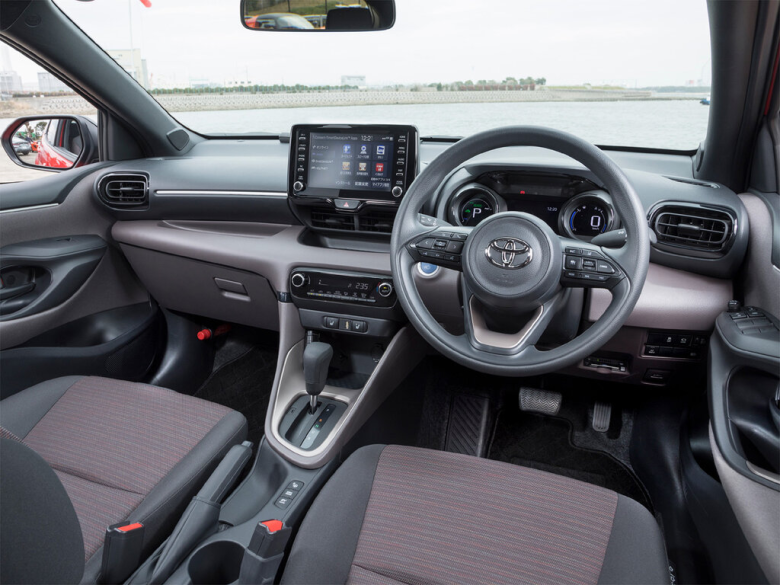 TOYOTA Yaris Yaris 4 поколение Хэтчбек 5 дв., Гибрид, KSP210, MXPA10, MXPA15, MXPH10, MXPH15