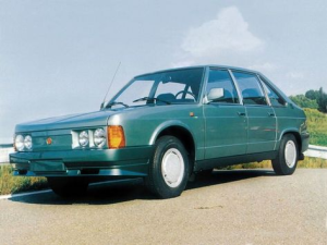 Tatra 613 (T613) Седан 10.1990 - 04.1996
