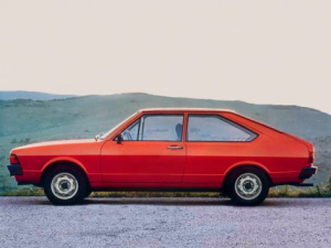 Volkswagen Passat (B1) Хэтчбек 5 дв. 04.1977 - 03.1981