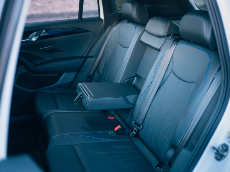 VOLKSWAGEN Tiguan Tiguan 3 поколение Джип/SUV 5 дв., Гибрид, CT15, CT20