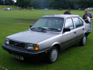 Volvo 340 Седан 03.1982 - 11.1991