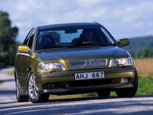 Volvo S40 (VS) Седан 09.1995 - 05.2000
