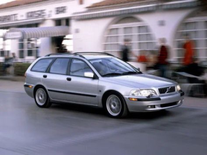 Volvo V40 Универсал 04.2000 - 05.2004