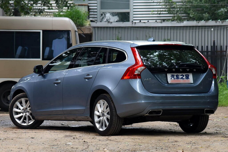 VOLVO V60 V60 1 поколение, рестайлинг Универсал, 