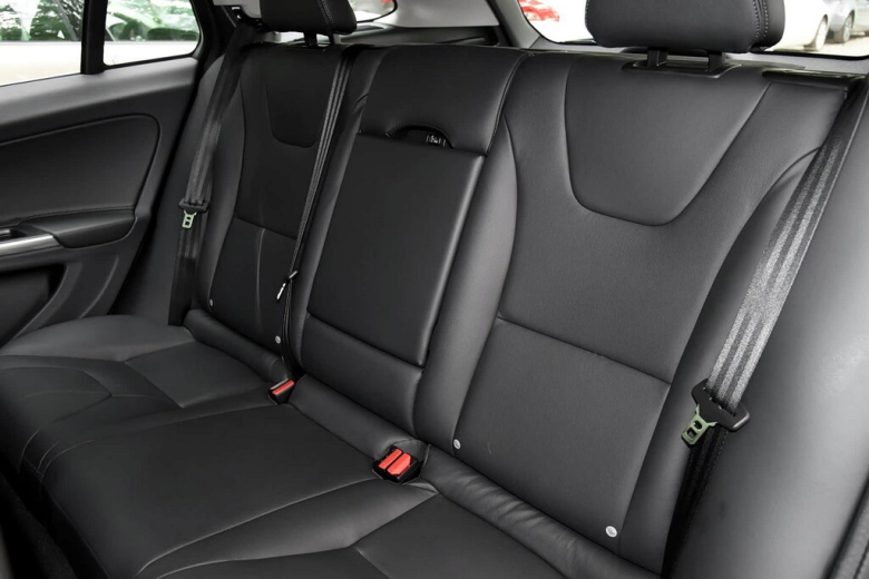 VOLVO V60 V60 1 поколение, рестайлинг Универсал, 