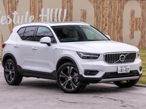 Volvo XC40 Джип/SUV 5 дв., Гибрид 03.2018 - 06.2022