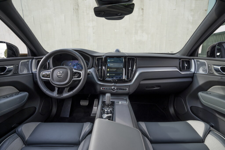 VOLVO XC60 XC60 2 поколение, рестайлинг Джип/SUV 5 дв., Гибрид, UZ, UZK2, UZK5