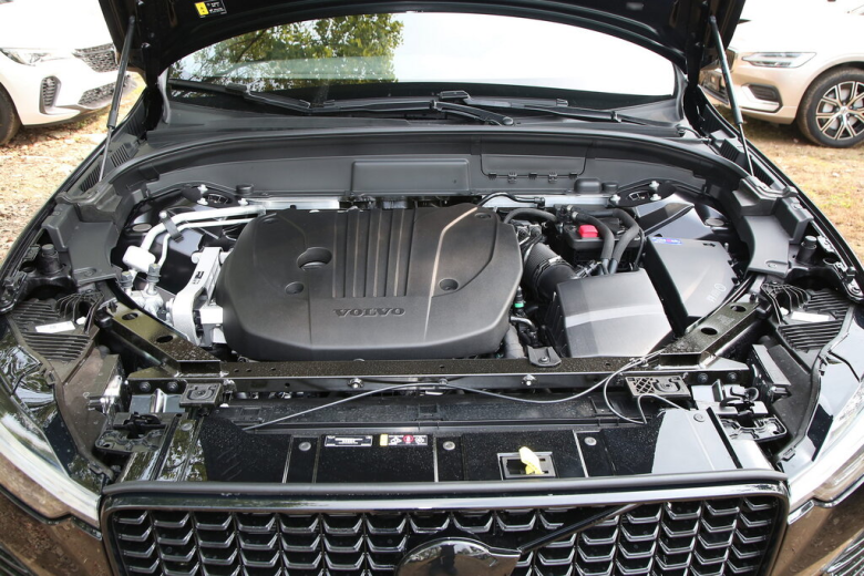 VOLVO XC60 XC60 2 поколение, рестайлинг Джип/SUV 5 дв., Гибрид, 
