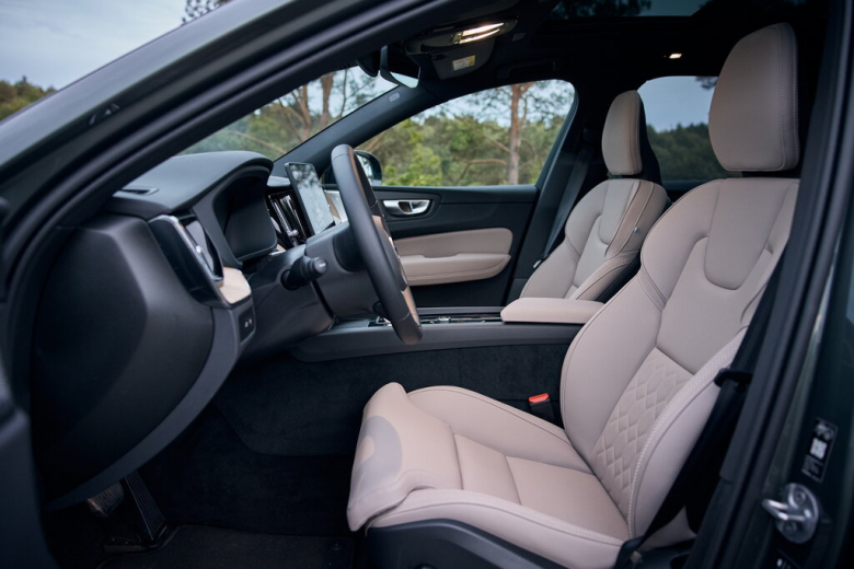 VOLVO XC60 XC60 2 поколение, 2-й рестайлинг Джип/SUV 5 дв., Гибрид, UZ