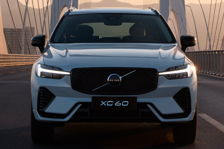 VOLVO XC60 XC60 2 поколение, 2-й рестайлинг Джип/SUV 5 дв., Гибрид, UZ