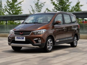 Wuling Hongguang S1 (CN113) Минивэн 04.2016 - 11.2017